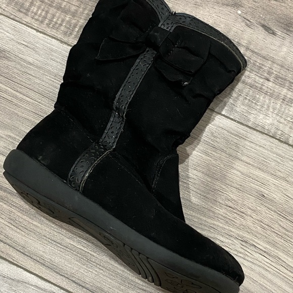 Cat and Jack Boots - Picture 2 of 6